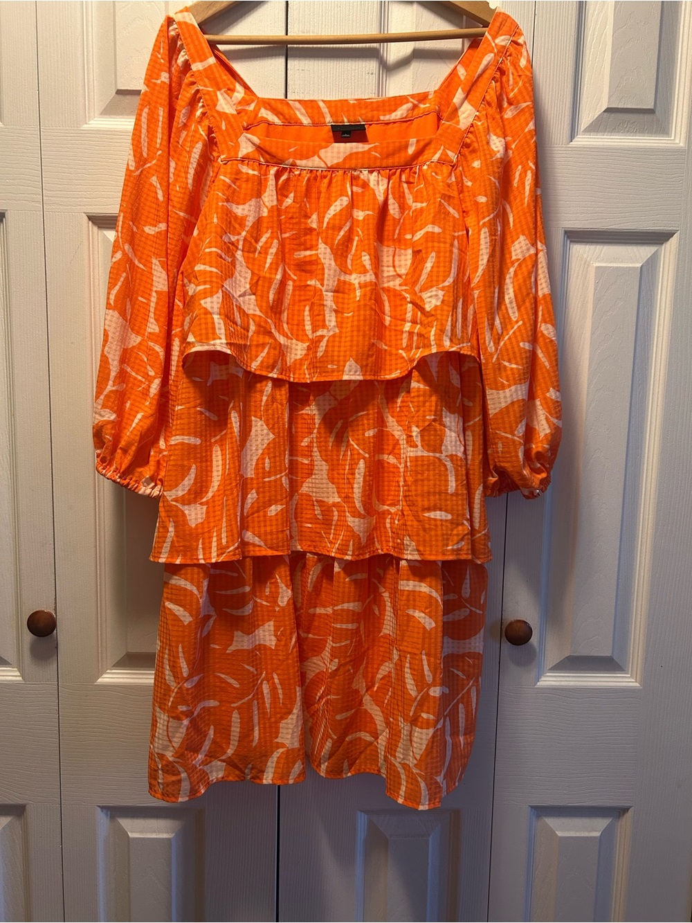 Who What Wear Bright Orange White Tiered dress, billow sleeves, never worn